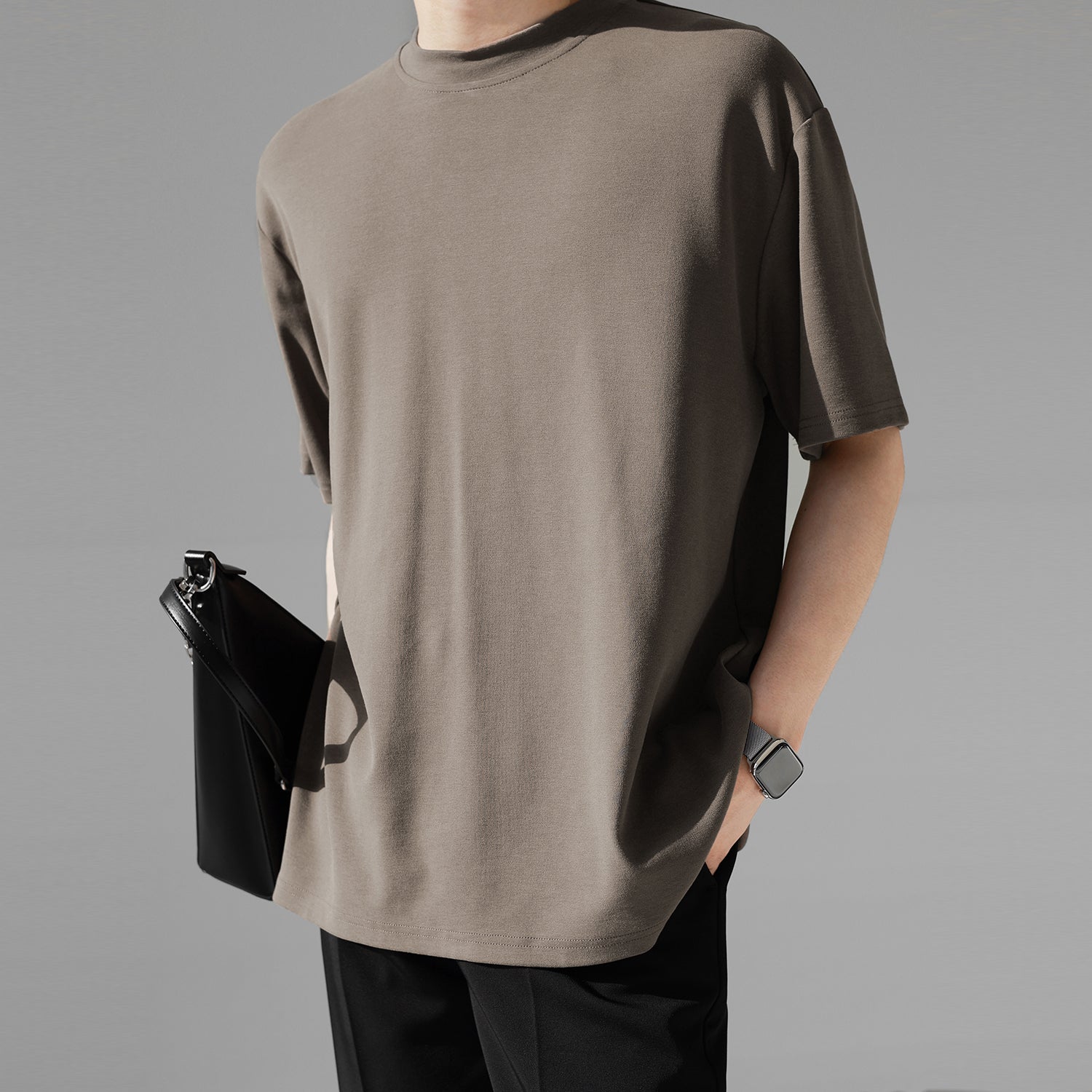 Loose and Versatile Round Neck Solid Color T-shirt